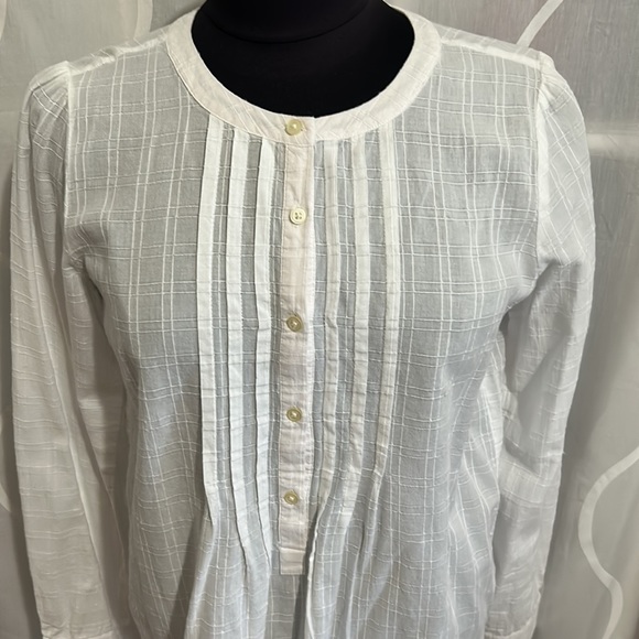 Loft, White, Rounded neck, 1/2 button down, 100% Cotton, Long Sleeve Top, Small - Picture 2 of 8